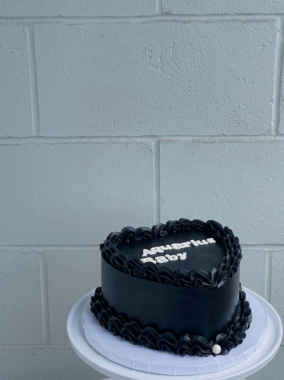 The Dark love cake
